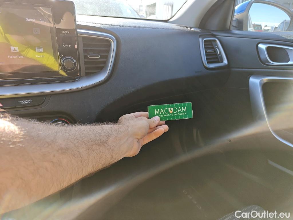  Land Rover  Discovery KIA XCeed / 2019 / 5P / todoterreno 1.0 T-GDi Drive 88kW (120CV) #14