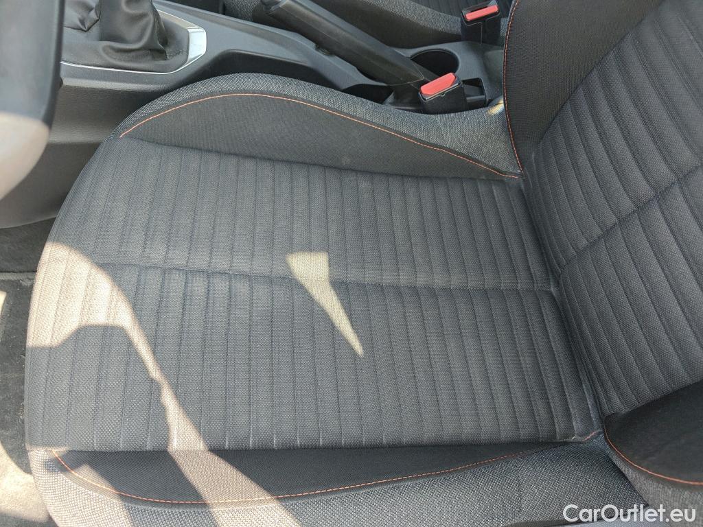  Peugeot  2008  Active 1.5 HDi 110CV E6d #23