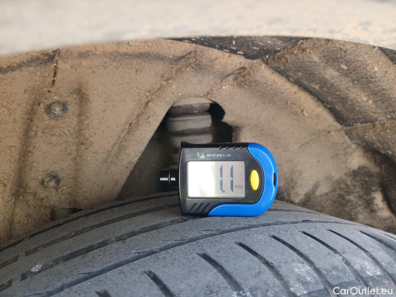  Bmw  X1 BMW  / 2019 / 5P / todoterreno sDrive18dA Corporate #40