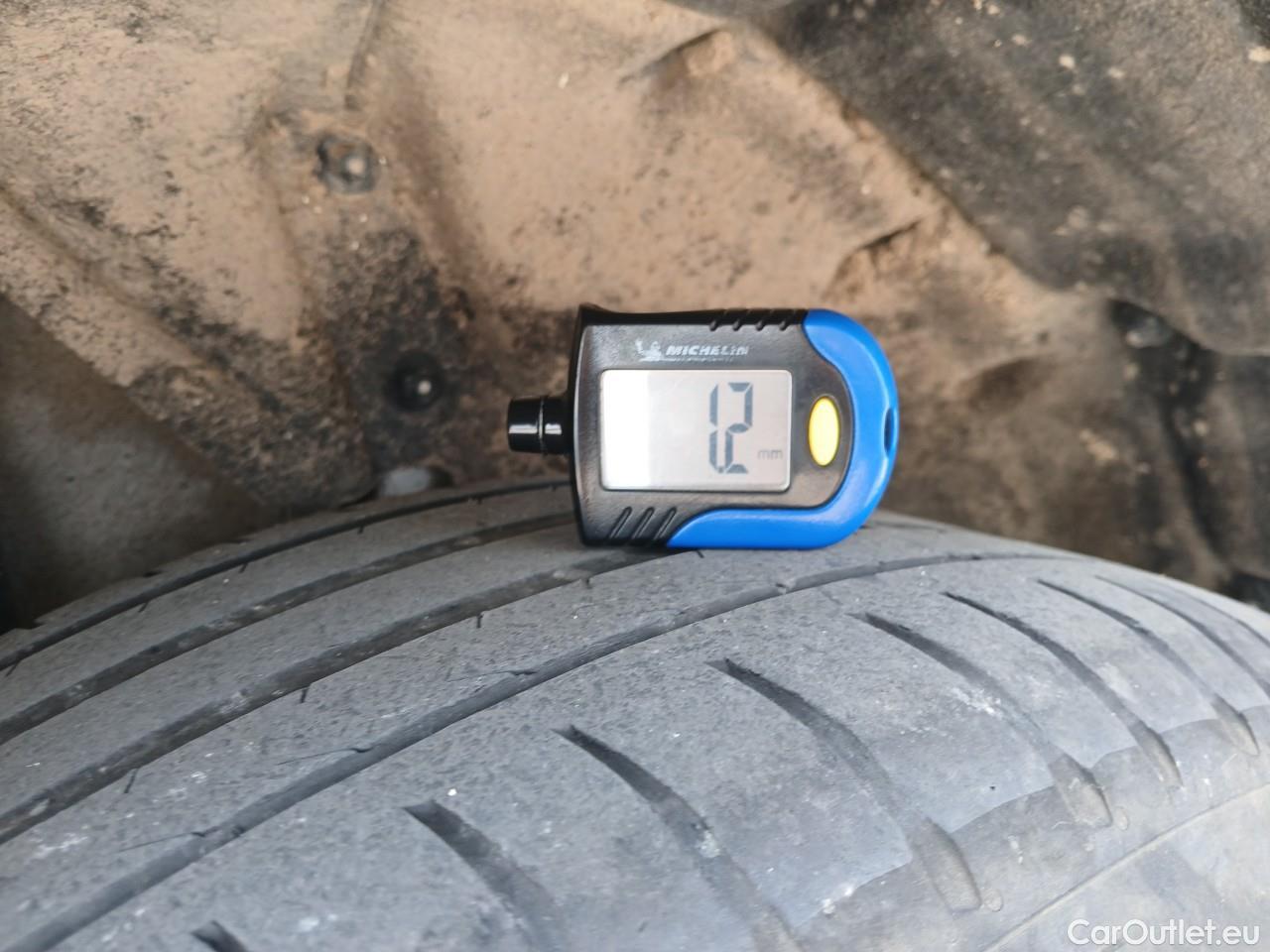  Bmw  X1 BMW  / 2019 / 5P / todoterreno sDrive18dA Corporate #43