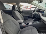  Volkswagen  Golf  VIII Variant Life 2.0 TDI 115CV E6d #6