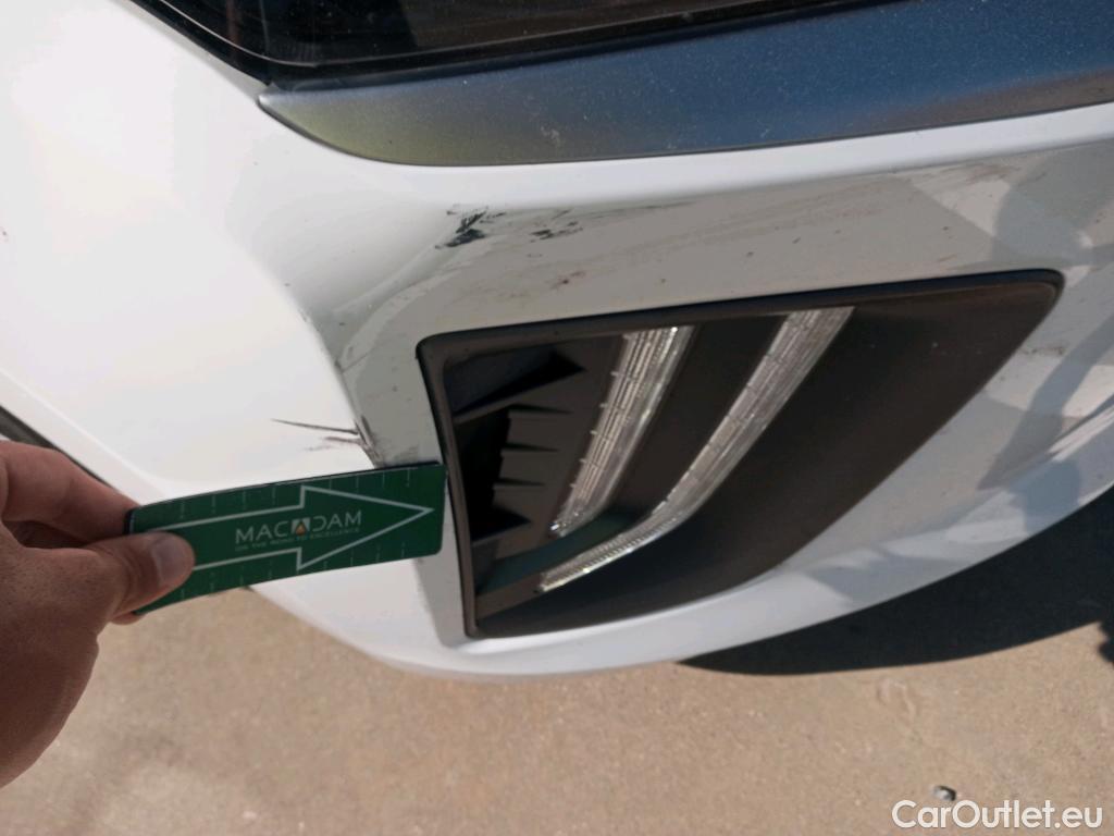  Hyundai   Ioniq HYUNDAI / 2019 / 5P / berlina con portón 1.6 GDI PHEV Tecno DCT #26