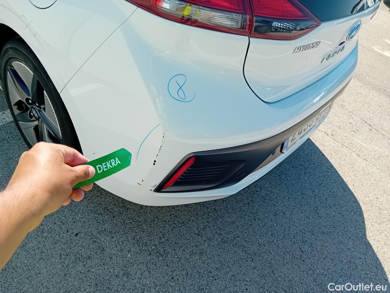  Hyundai   Ioniq HYUNDAI / 2019 / 5P / berlina con portón 1.6 GDI HEV Klass LE DCT #20