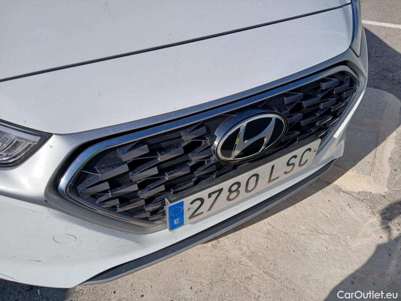  Hyundai   Ioniq HYUNDAI / 2019 / 5P / berlina con portón 1.6 GDI PHEV Klass DCT #34
