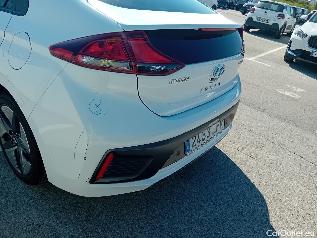  Hyundai   Ioniq HYUNDAI / 2019 / 5P / berlina con portón 1.6 GDI HEV Klass LE DCT #21