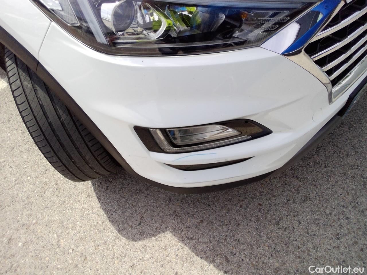  Hyundai  Tucson HYUNDAI  / 2018 / 5P / todoterreno 1.6 CRDI 85kW (116CV) 48V SLE 4X2(SP)(SL) #9