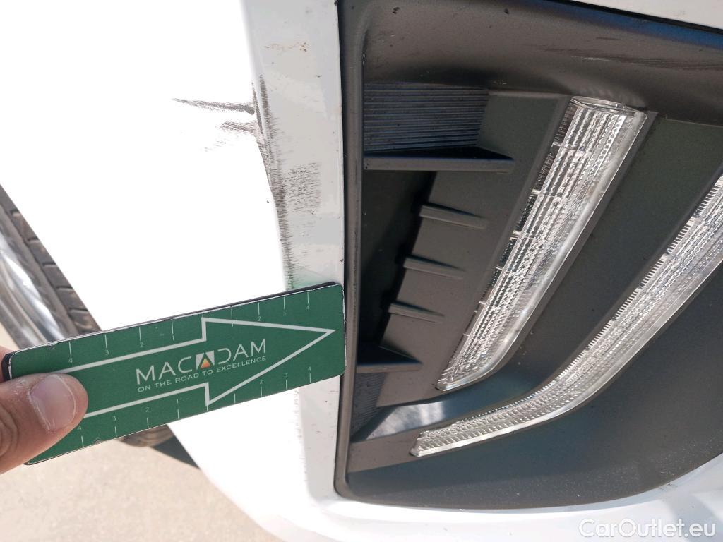  Hyundai   Ioniq HYUNDAI / 2019 / 5P / berlina con portón 1.6 GDI PHEV Tecno DCT #25