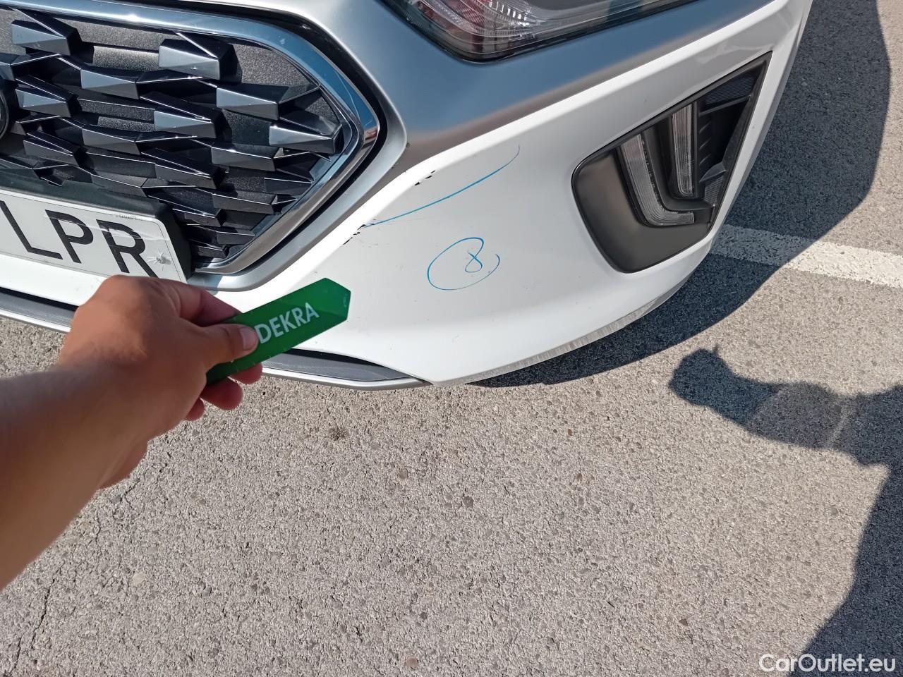  Hyundai   Ioniq HYUNDAI / 2019 / 5P / berlina con portón 1.6 GDI HEV Klass LE DCT #10