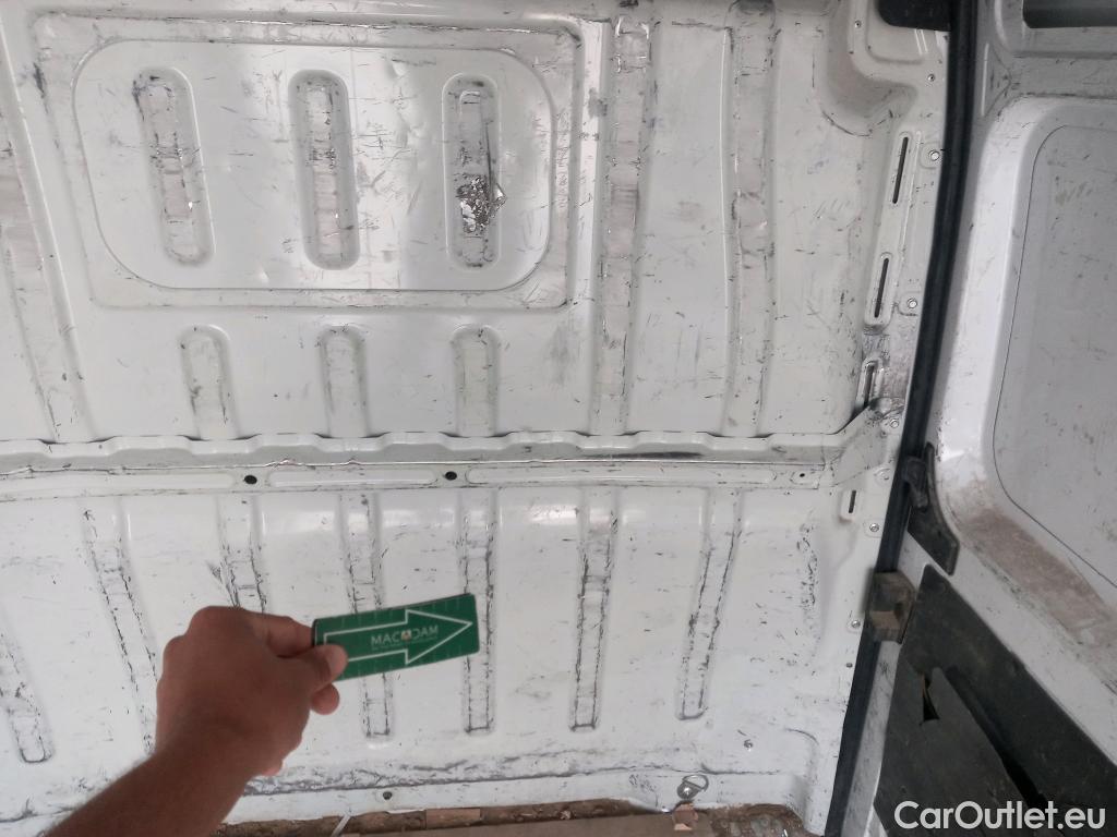  Fiat  Ducato FIAT  / 2014 / 4P / furgón 35 L2 H2 2.3 1 (103 kW) Euro 6d-temp #28