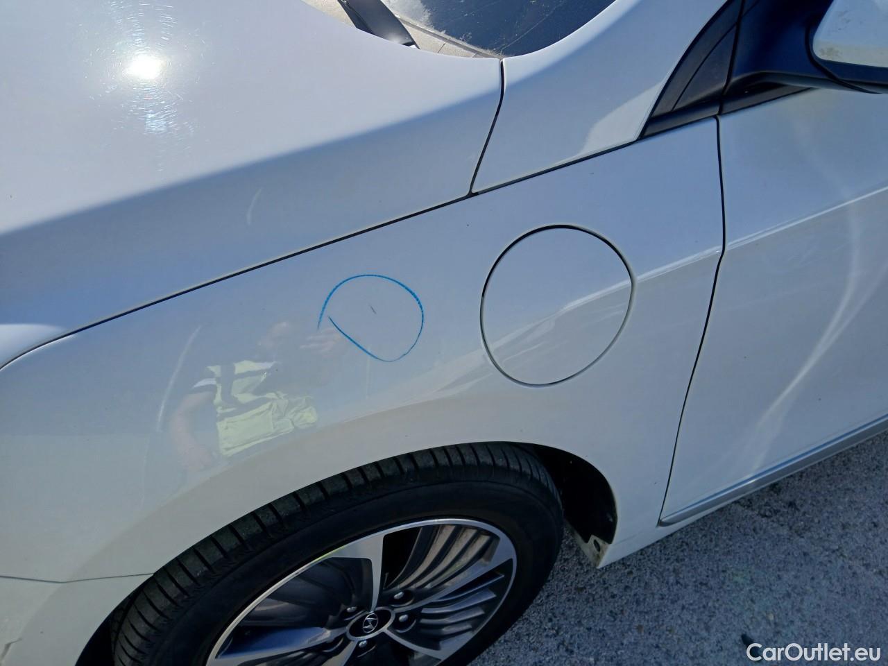  Hyundai   Ioniq HYUNDAI / 2019 / 5P / berlina con portón 1.6 GDI PHEV Klass DCT #5
