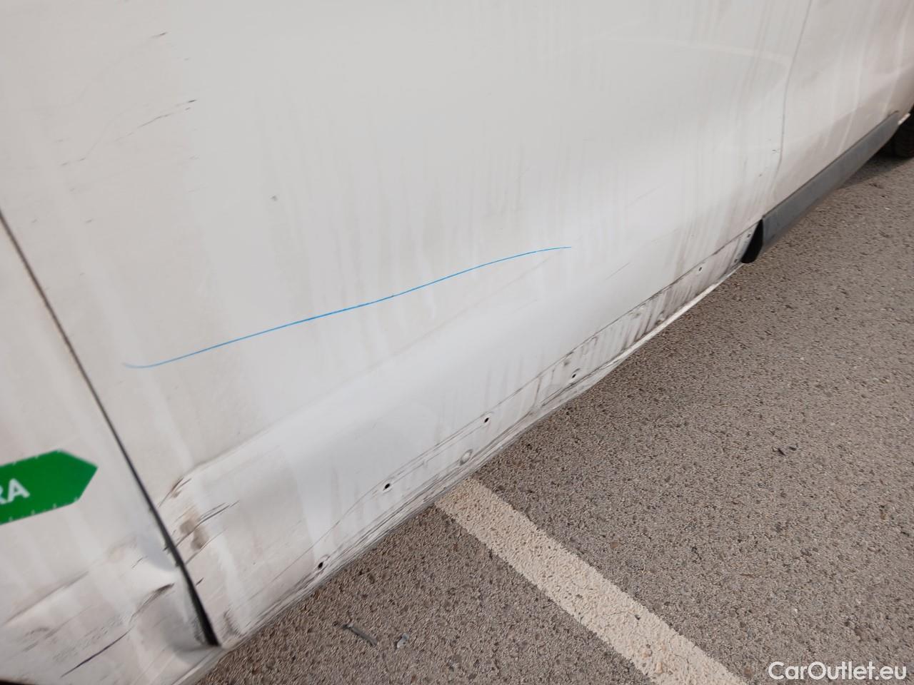  Opel  Vivaro OPEL  / 2019 / 4P / furgón 1.5 Diésel 74kW (100CV) M Std Express (CX) #48
