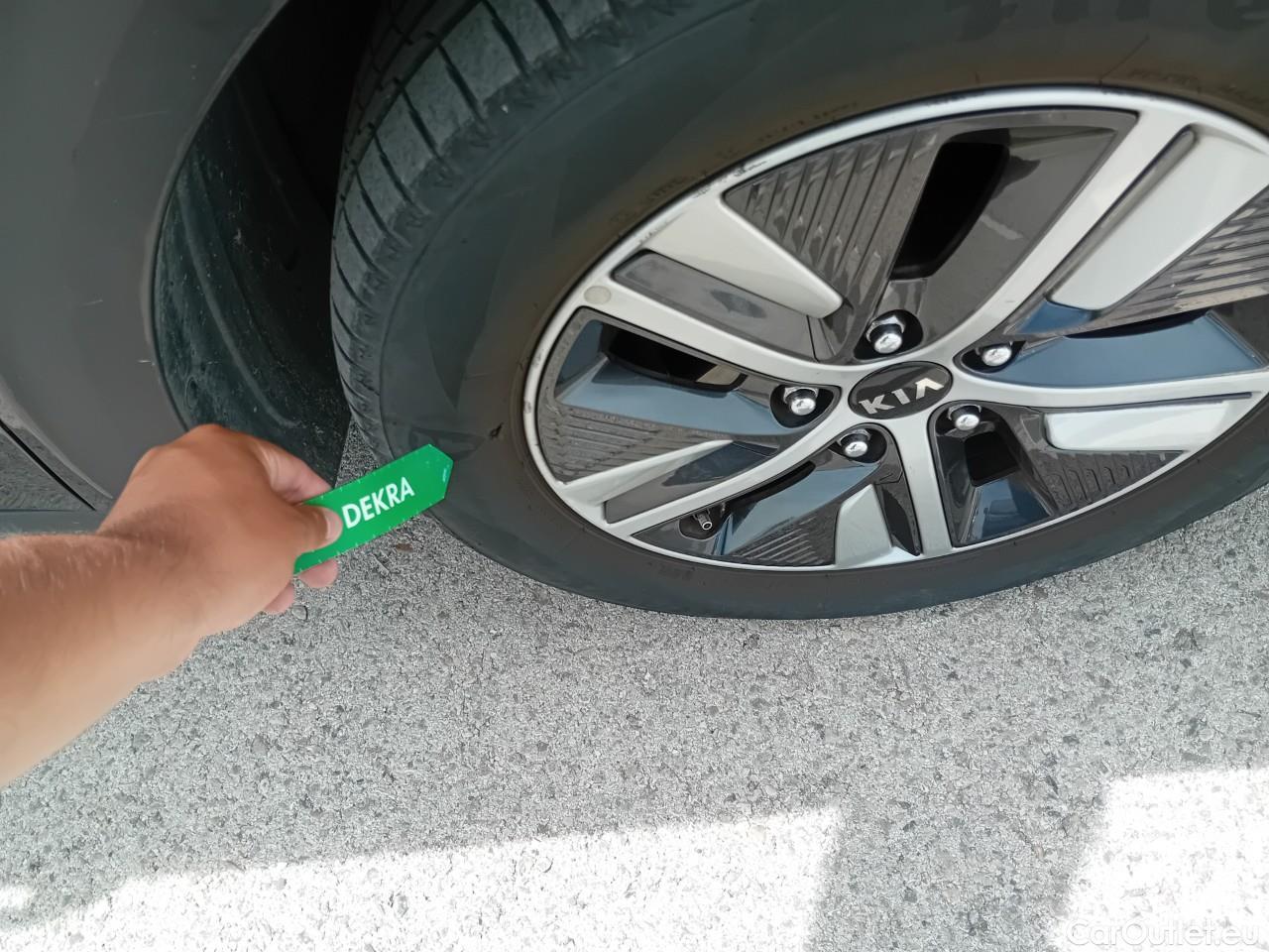  KIA  Niro  Drive 1.6 105CV AT6 E6d #38