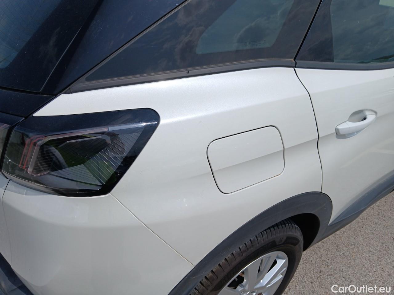  Peugeot  3008  Active Pack 1.5 HDi 130CV E6d #27