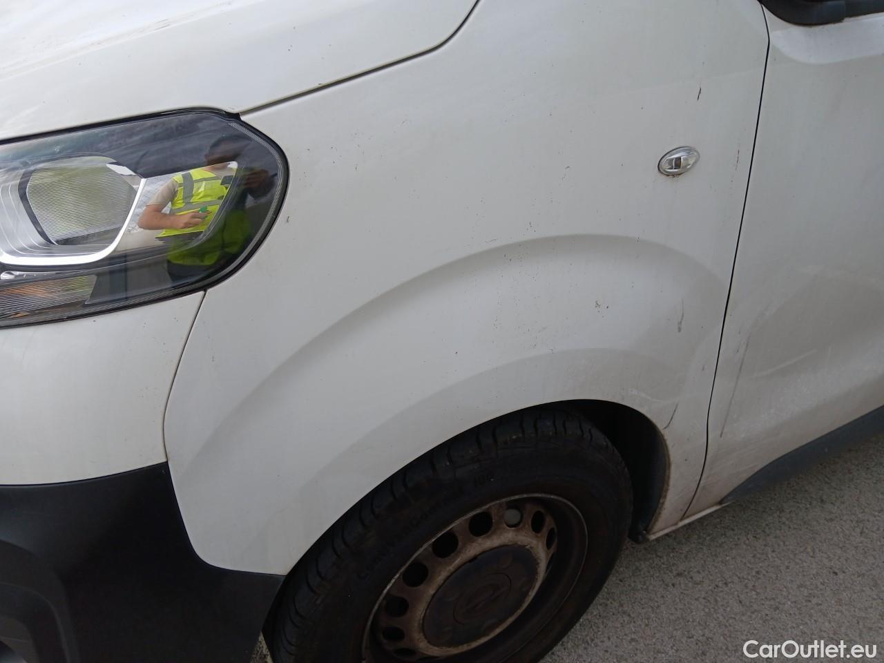  Opel  Vivaro OPEL  / 2019 / 4P / furgón 1.5 Diésel 74kW (100CV) M Std Express (CX) #27