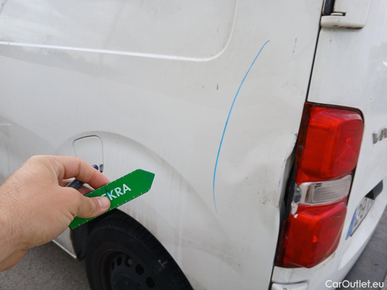  Opel  Vivaro OPEL  / 2019 / 4P / furgón 1.5 Diésel 74kW (100CV) M Std Express (CX) #32