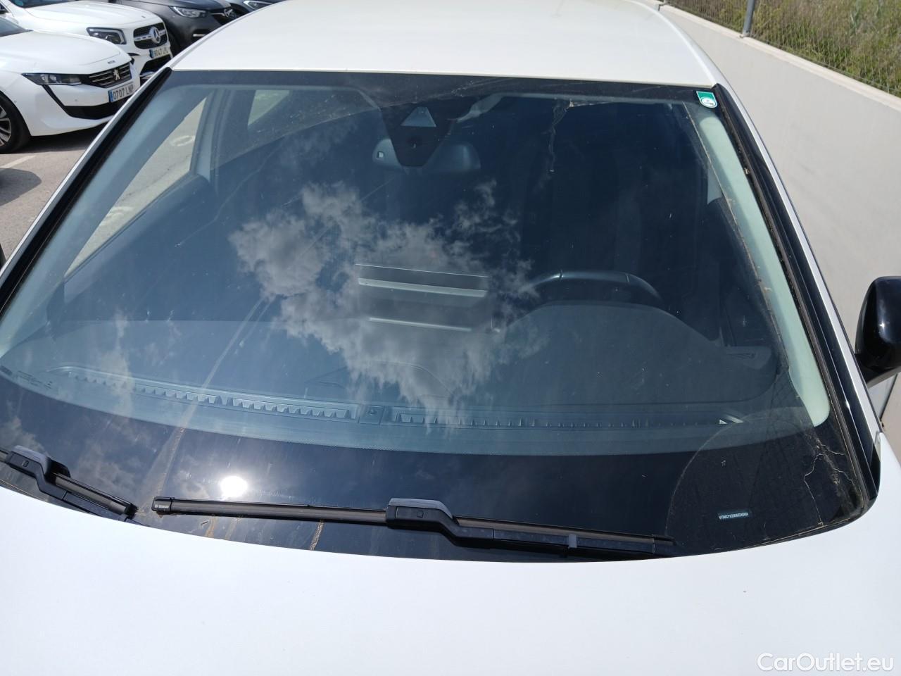  Peugeot  3008  Active Pack 1.5 HDi 130CV E6d #15