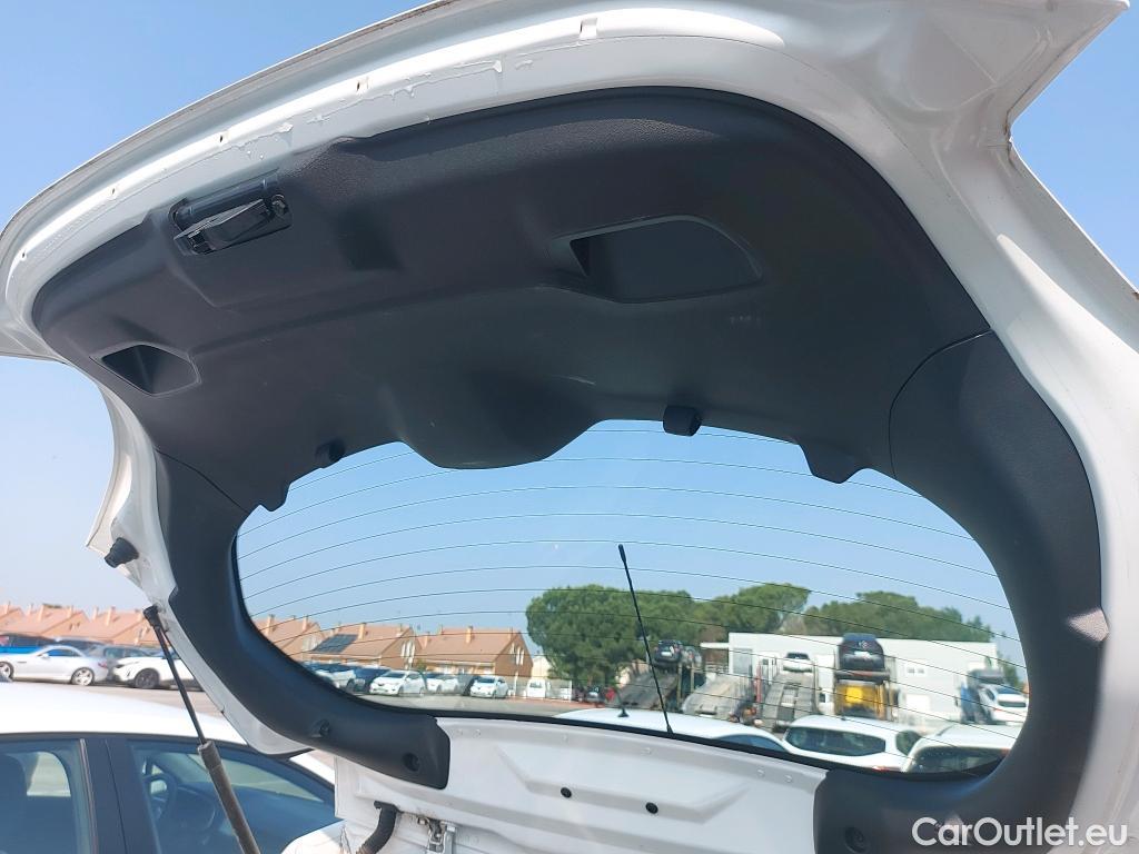  Peugeot  208  Active 1.6 HDi 100CV E6 #12