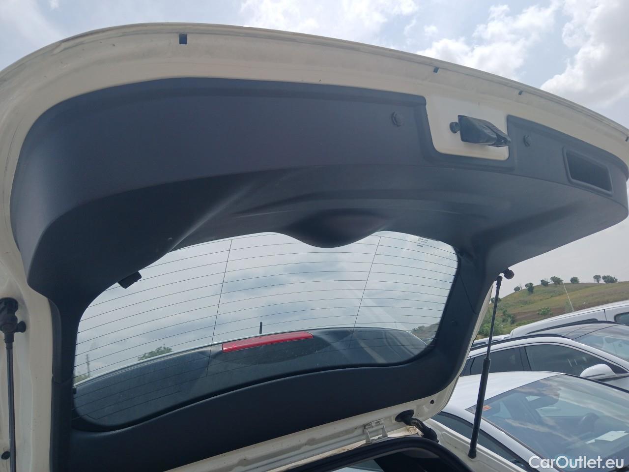  Nissan  Qashqai NISSAN  / 2017 / 5P / todoterreno DIG-T 103 kW (140 CV) E6D ACENTA (AC) #3