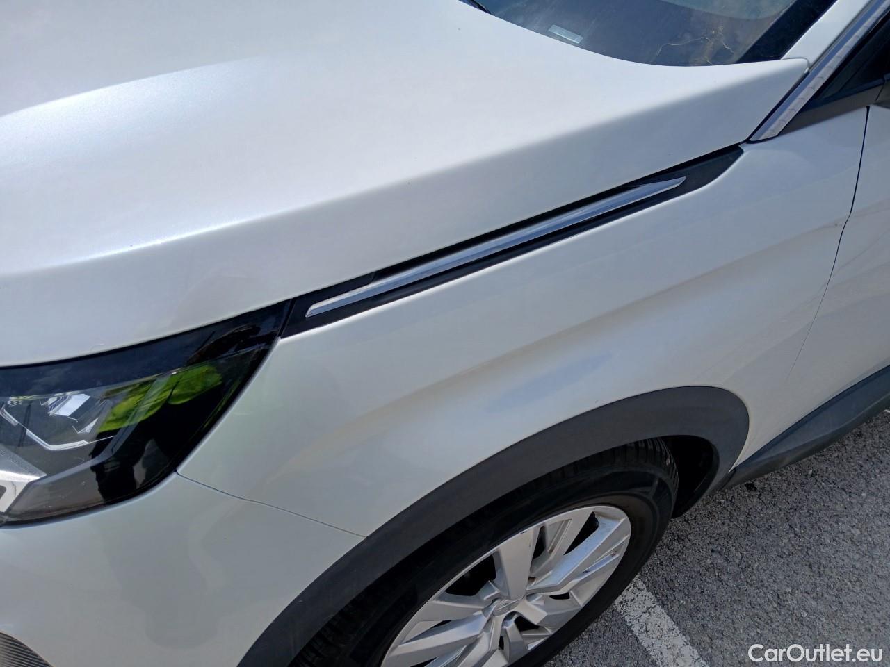  Peugeot  3008  Active Pack 1.5 HDi 130CV E6d #16