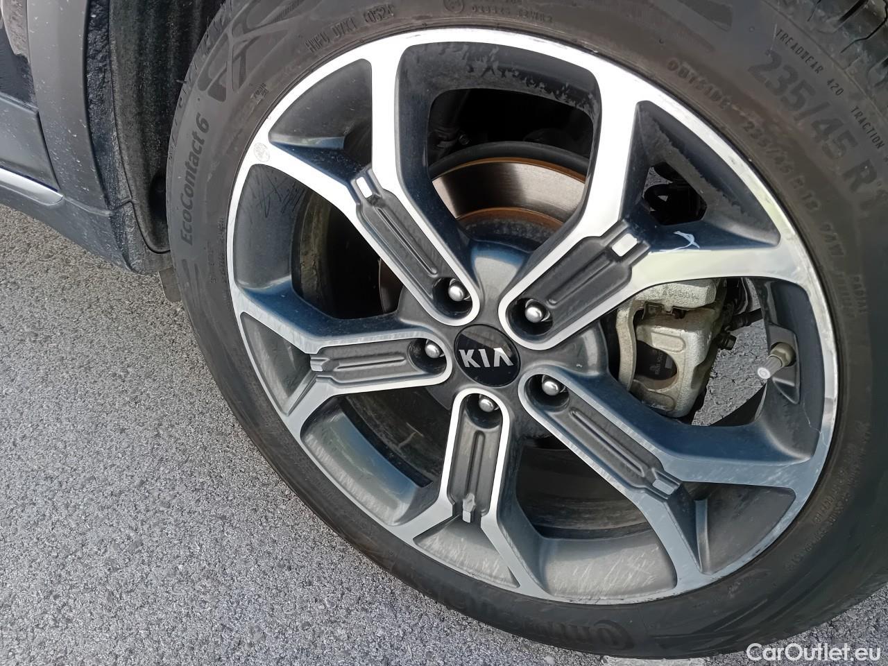  Land Rover  Discovery KIA XCeed / 2019 / 5P / todoterreno 1.6 GDi PHEV 104kW (141CV) eTech #17