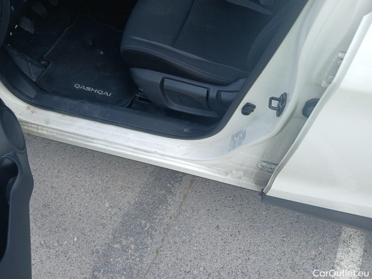  Nissan  Qashqai NISSAN  / 2017 / 5P / todoterreno DIG-T 103 kW (140 CV) E6D ACENTA (AC) #4