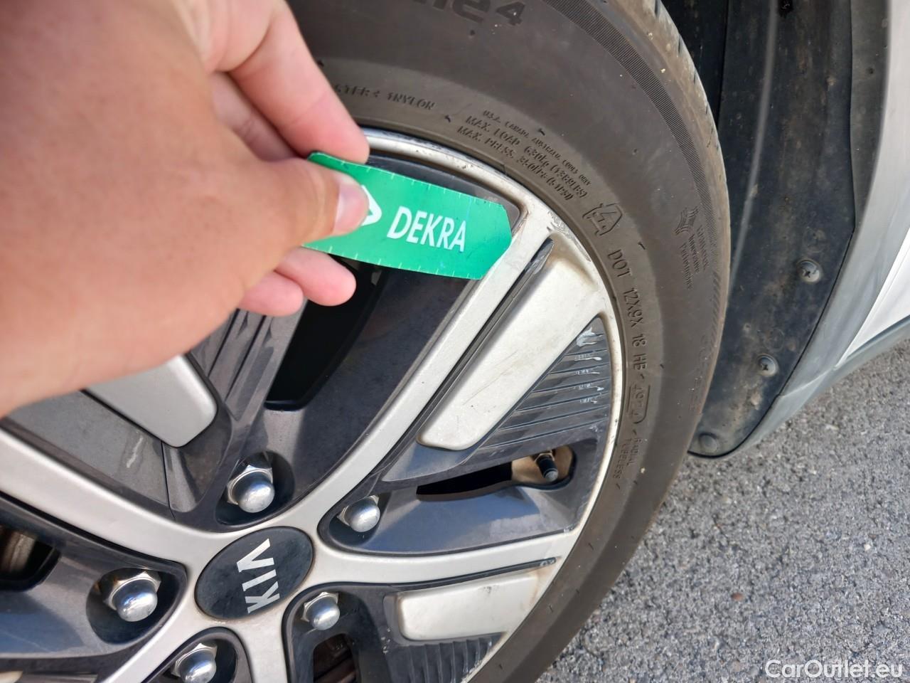  KIA  Niro  Drive 1.6 105CV AT6 E6d  #22