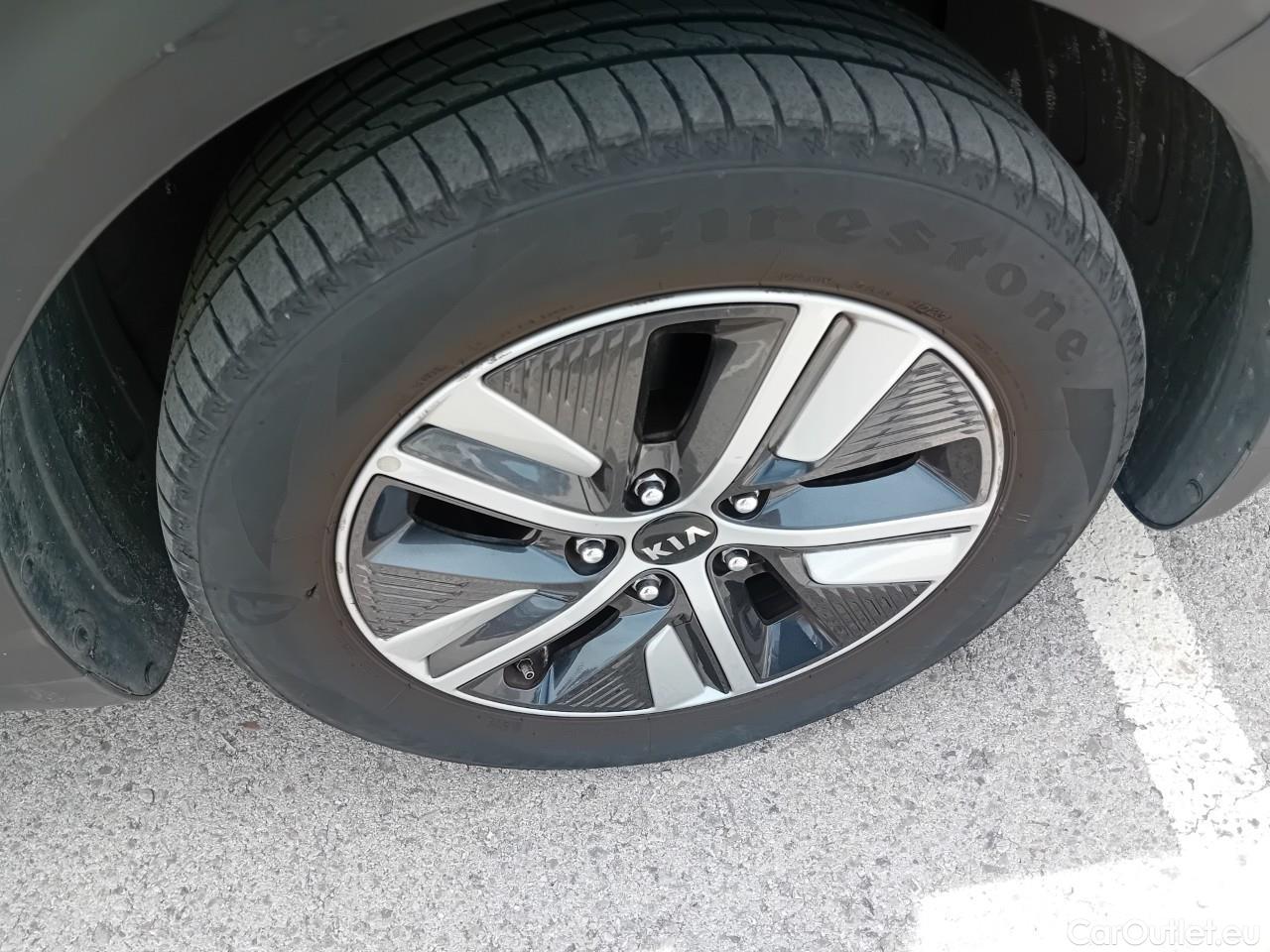  KIA  Niro  Drive 1.6 105CV AT6 E6d #37