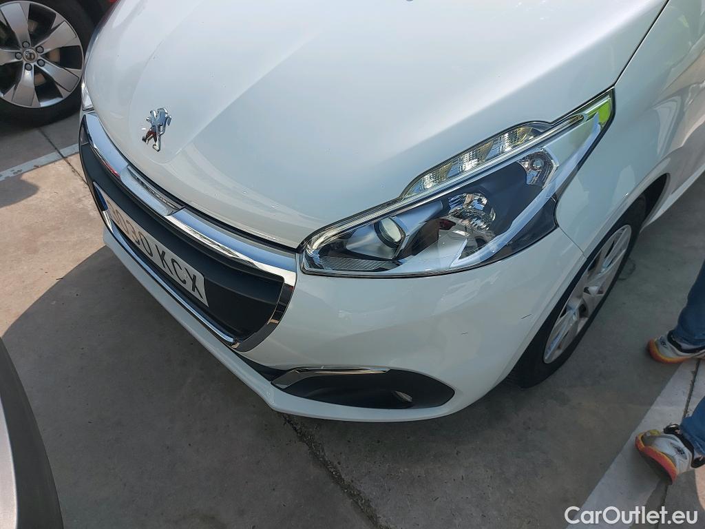  Peugeot  208  Active 1.6 HDi 100CV E6 #22