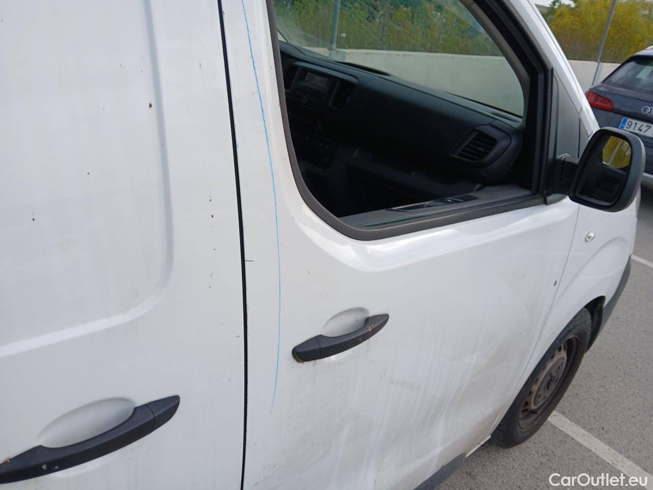  Opel  Vivaro OPEL  / 2019 / 4P / furgón 1.5 Diésel 74kW (100CV) M Std Express (CX) #54