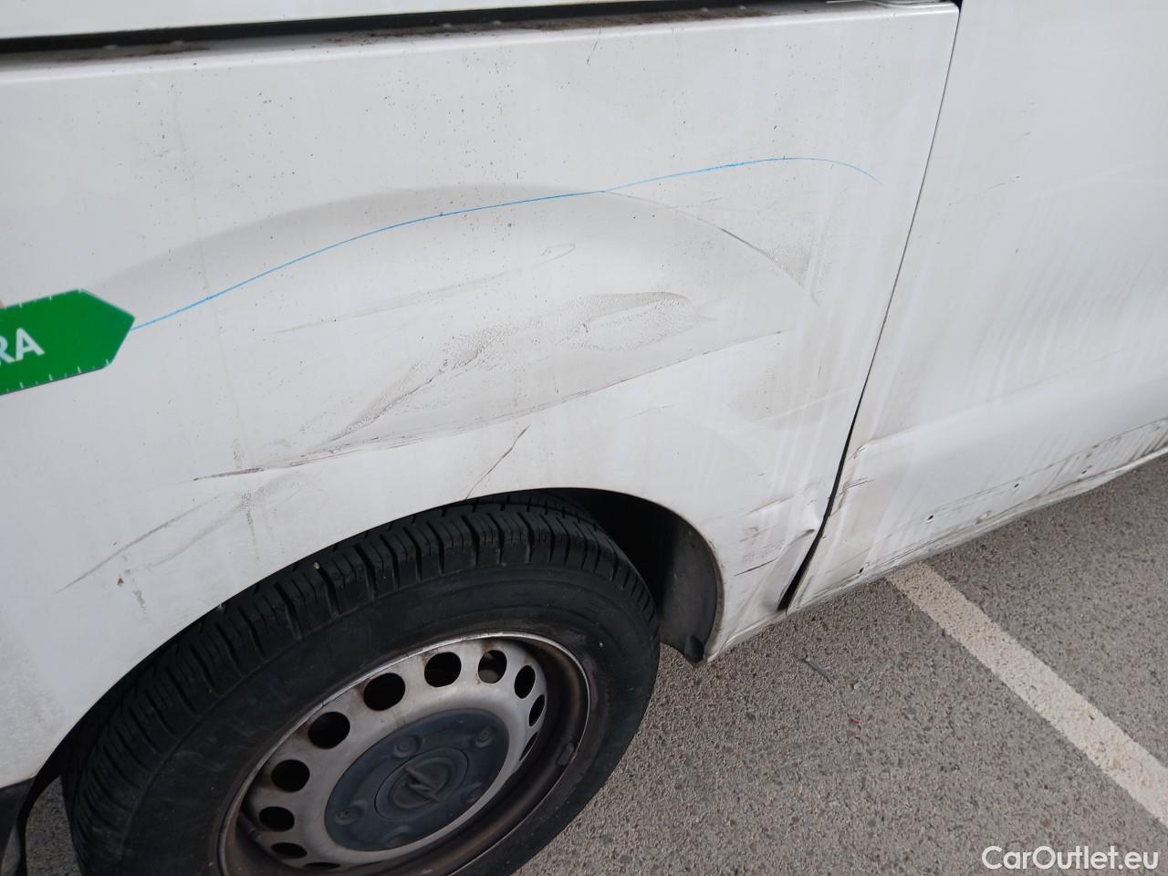  Opel  Vivaro OPEL  / 2019 / 4P / furgón 1.5 Diésel 74kW (100CV) M Std Express (CX) #46