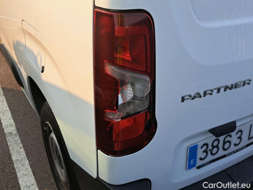  Peugeot  Partner PEUGEOT  / 2018 / 4P / furgón derivado de turismo Premium Standard 600kg BlueHDi 73kW #7
