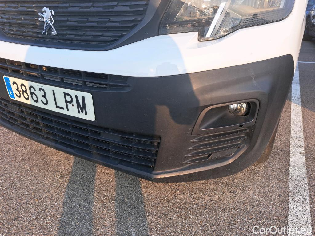  Peugeot  Partner PEUGEOT  / 2018 / 4P / furgón derivado de turismo Premium Standard 600kg BlueHDi 73kW #35