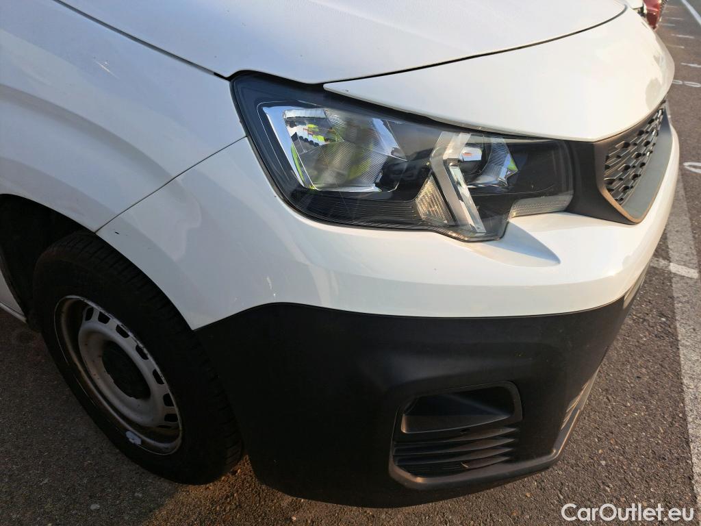  Peugeot  Partner PEUGEOT  / 2018 / 4P / furgón derivado de turismo Premium Standard 600kg BlueHDi 73kW #45