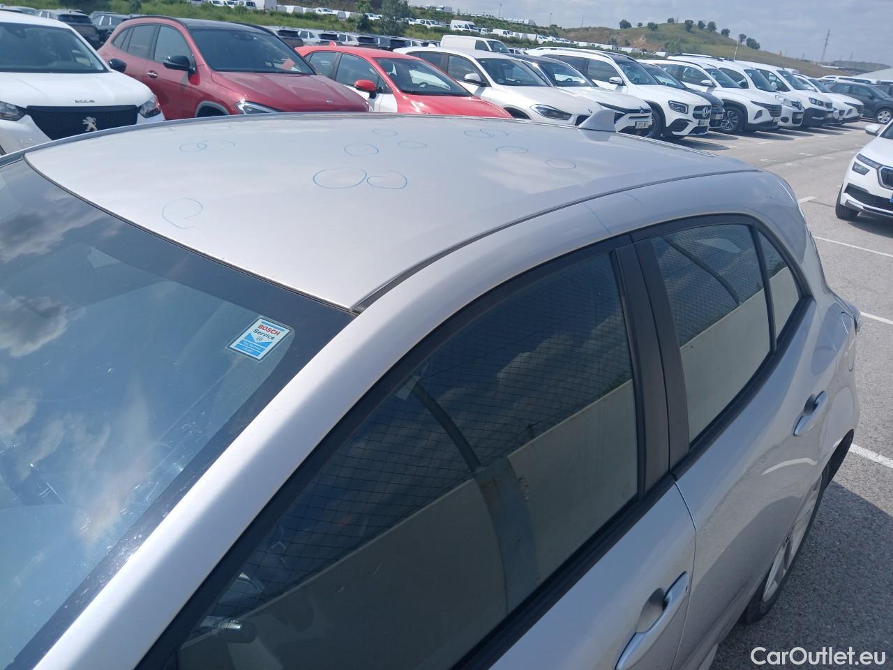  Toyota  Corolla TOYOTA  1.8 125H ACTIVE TECH E-CVT #19