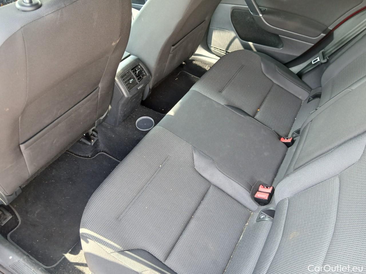  Volkswagen  Golf  VII Variant Advance BMT 2.0 TDI 150CV E6dT #9