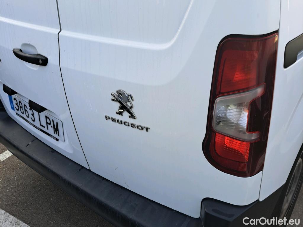  Peugeot  Partner PEUGEOT  / 2018 / 4P / furgón derivado de turismo Premium Standard 600kg BlueHDi 73kW #18