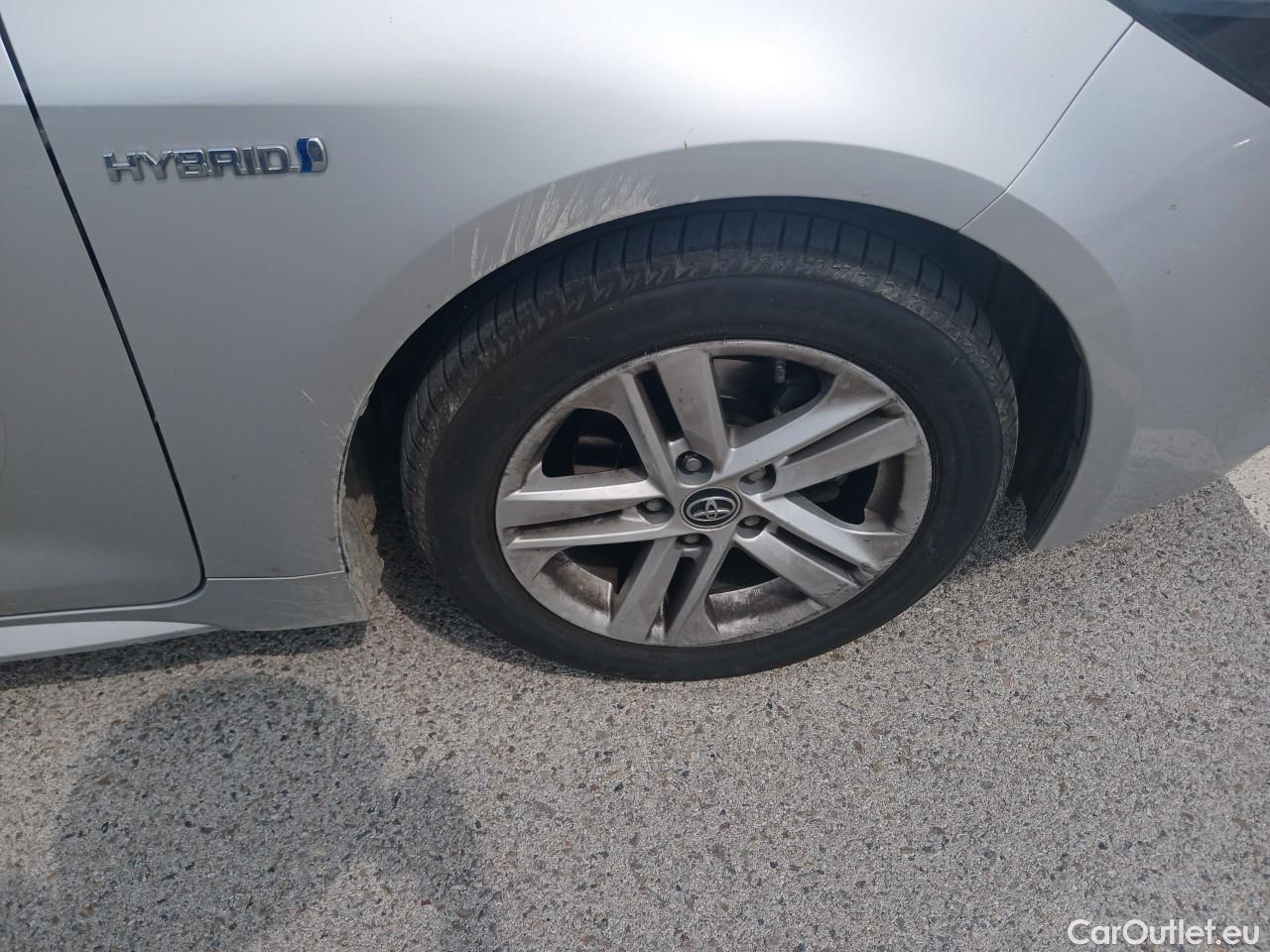  Toyota  Corolla TOYOTA  1.8 125H ACTIVE TECH E-CVT #54