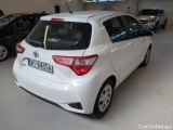  Toyota  Yaris Toyota  1.5 Dual VVT-iE 111 KM Premium 5d #2