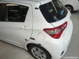  Toyota  Yaris Toyota  1.5 Dual VVT-iE 111 KM Premium 5d #61