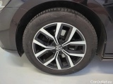  Volkswagen  Passat Volkswagen  Variant 1.5 TSI EVO 150 KM DSG Business 5d #14