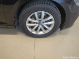  Volkswagen  Passat Volkswagen  Variant 2.0 TDI EVO 150 KM DSG Business 5d #78