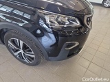  Peugeot  3008 PEUGEOT  / 2016 / 5P / SUV BLUEHDI 130 EAT8 SeS ALLURE #34