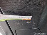  Peugeot  3008 PEUGEOT  / 2016 / 5P / SUV BLUEHDI 130 EAT8 SeS ALLURE #115