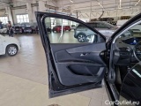  Peugeot  3008 PEUGEOT  / 2016 / 5P / SUV BLUEHDI 130 EAT8 SeS ALLURE #124