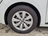  Renault  Clio RENAULT  / 2019 / 5P / BERLINA 1.0 TCE 74KW BUSINESS #70
