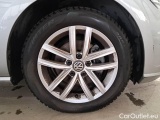  Volkswagen  Golf  VOLKSWAGEN / 2017 / 5P / BERLINA 1.6 TDI BUSINESS BMT DSG #17