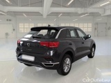  Volkswagen  T-ROC VOLKSWAGEN  / 2017 / 5P / SUV 1.5 TSI ACT BUSINESS DSG #2