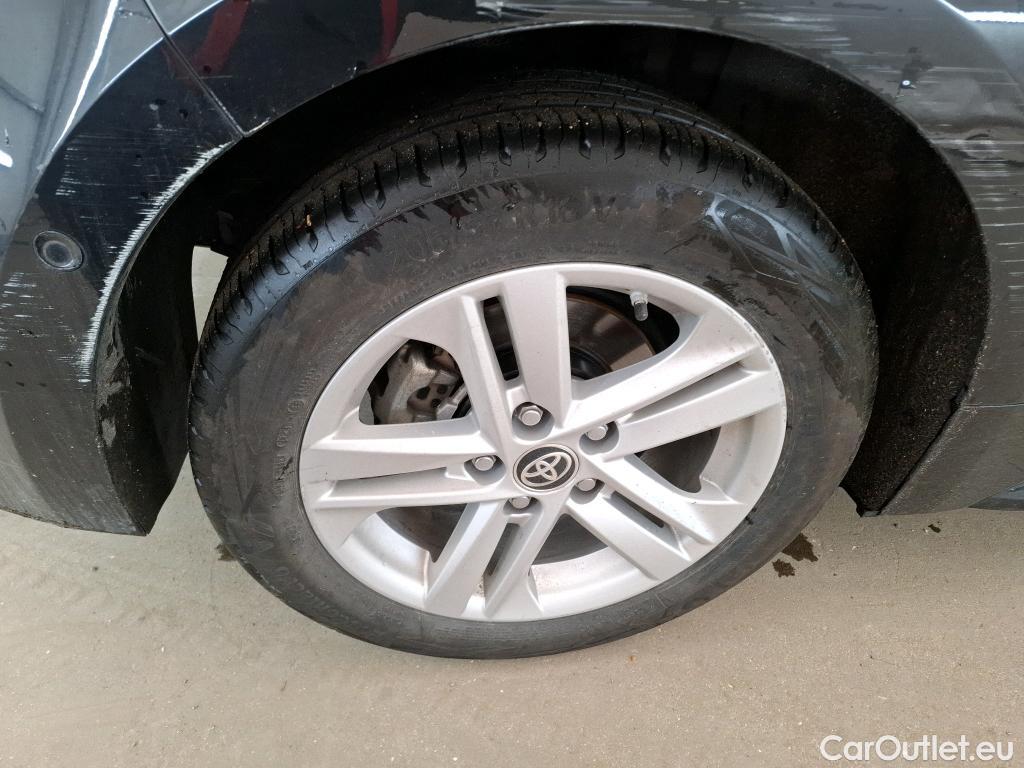  Toyota  Corolla TOYOTA  / 2018 / 5P / Berline Hybride 122h Dynamic Business Stage Acad #18