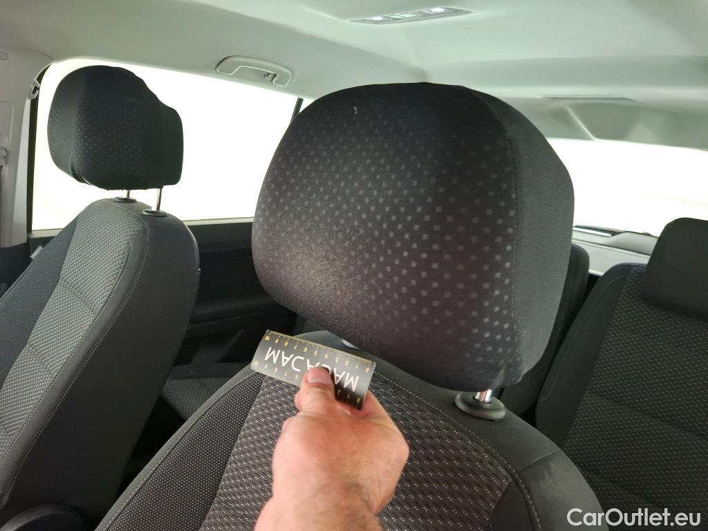  Volkswagen  Touran  Lounge Business BMT/Start-Stopp 2.0 TDI 150CV BVA7 E6d #21
