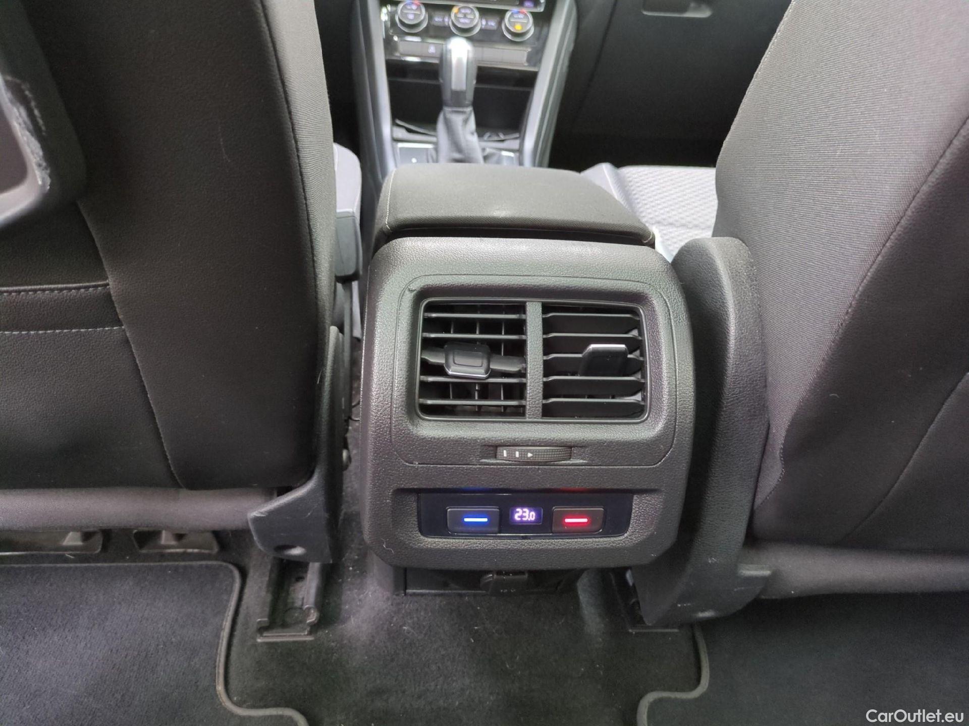  Volkswagen  Touran  IQ.Drive Start-Stop 2.0 TDI 150CV BVA7 E6dT #7